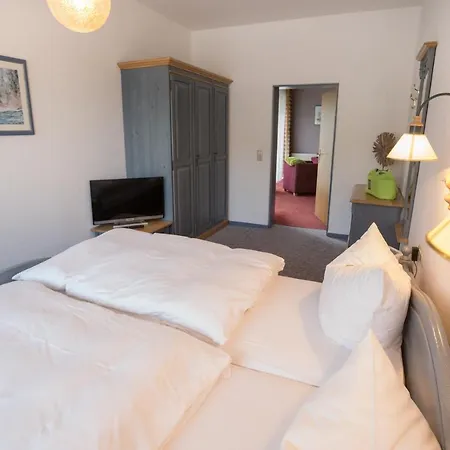 Goebel's Sonnenuhr شقة فيلنغن