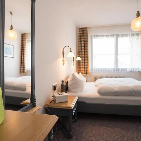 Goebel's Sonnenuhr * فيلنغن