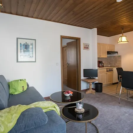 شقة Goebel's Sonnenuhr *